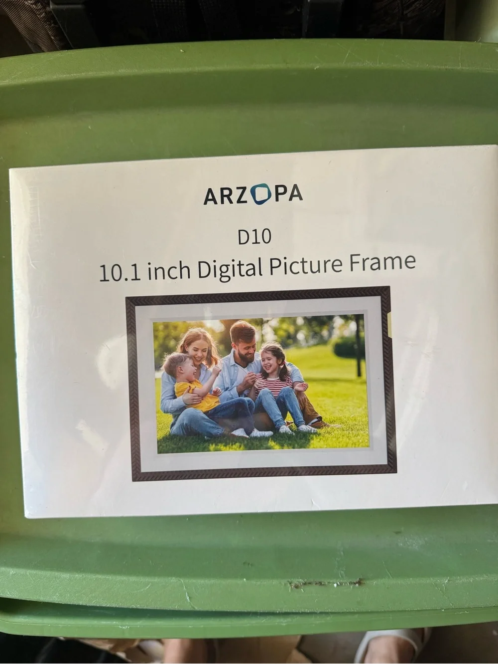 D10 10.1-inch Digital Picture Frame - Black